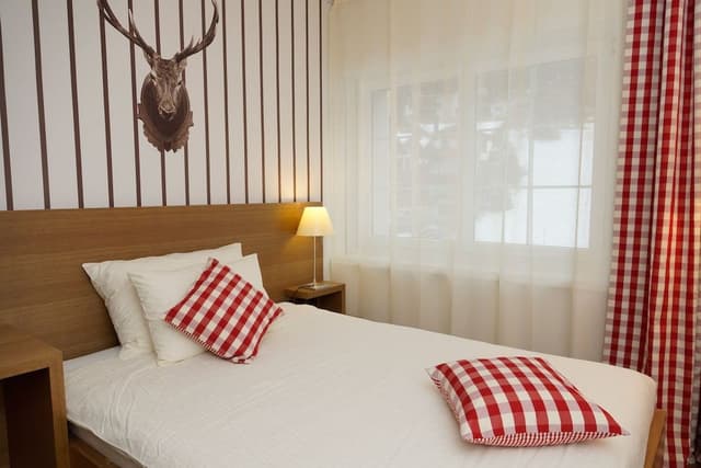 Single Room (Bijoux)