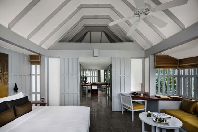1-Bedroom Hillside Cottage