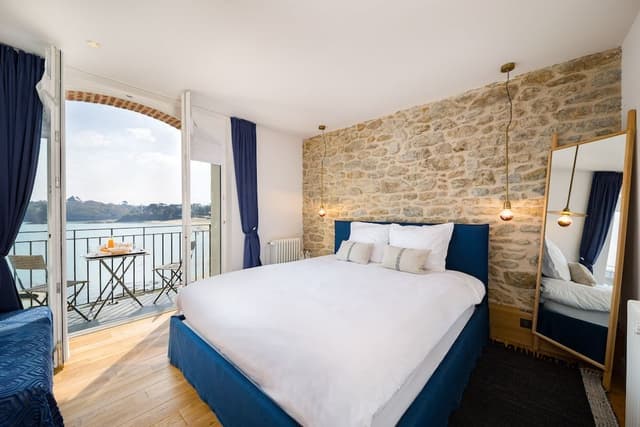 Luxury Suite, 1 King Bed (Room #7)