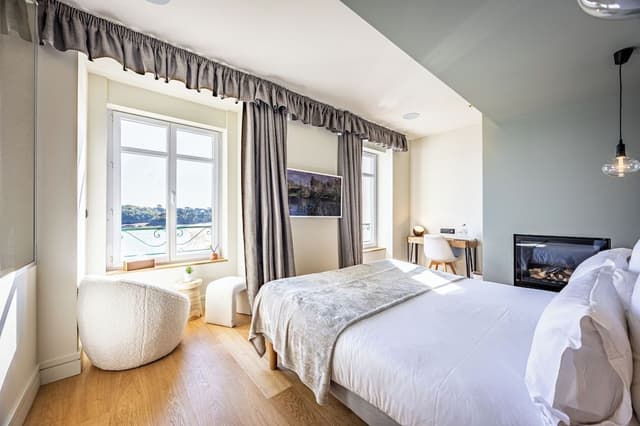 Deluxe Double Room, 1 King Bed, Sea View