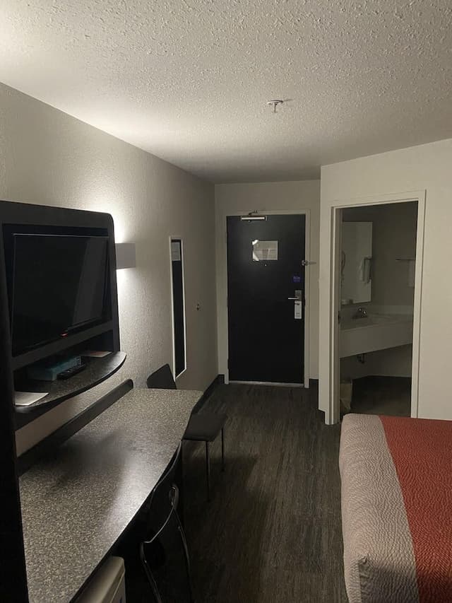 Deluxe Room, 2 Double Beds, Non Smoking, Microwave