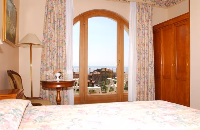Superior Double or Twin Room, Balcony, Lake View