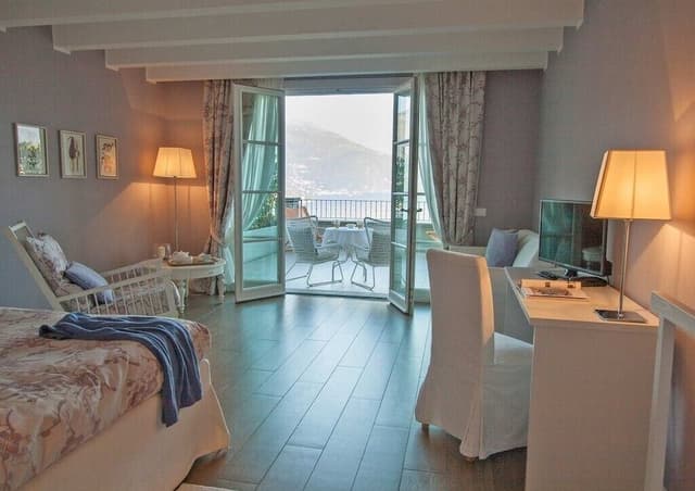 Junior Suite, Lake View