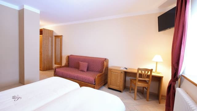 Superior Room, Mountain View