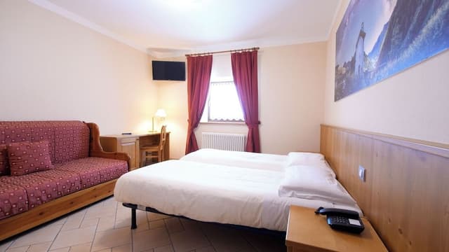 Superior Room, Mountain View