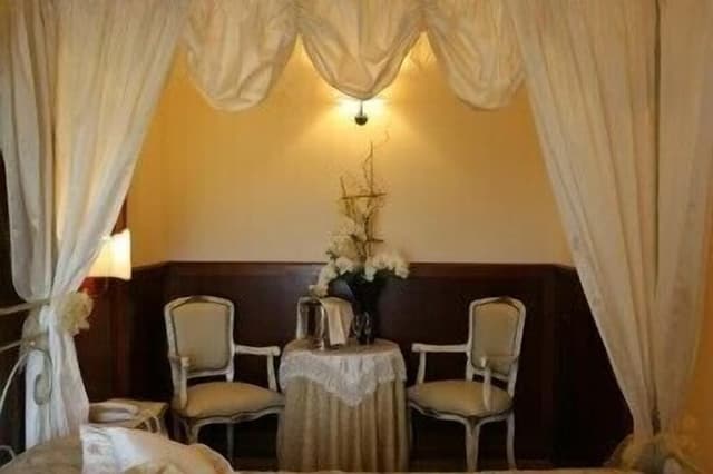 Suite (Turkish Bath)