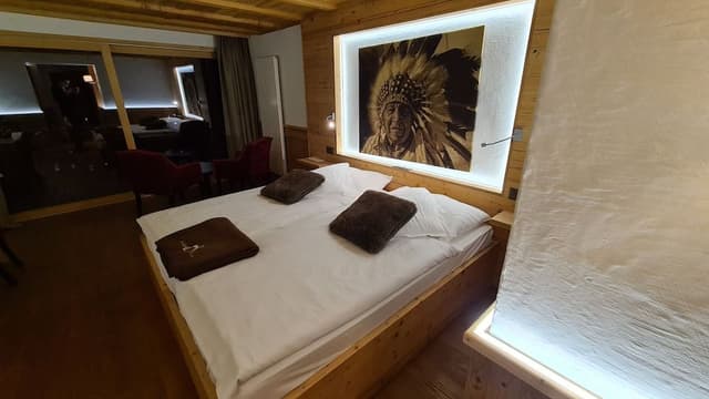 Superior Double Room, Balcony, Mountain View (South)