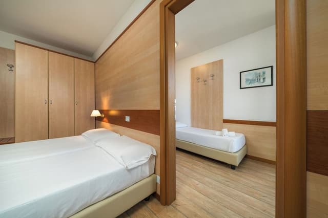 Family Room, Multiple Beds