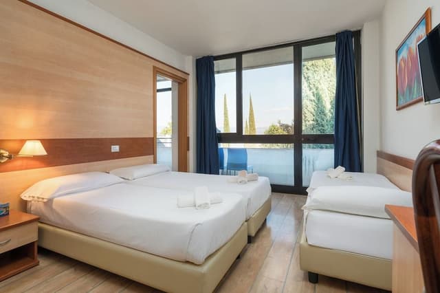 Family Room, Multiple Beds