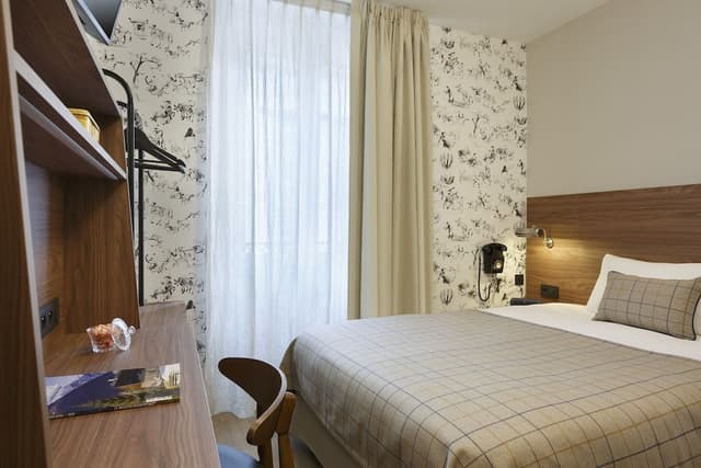 Classic Single Room