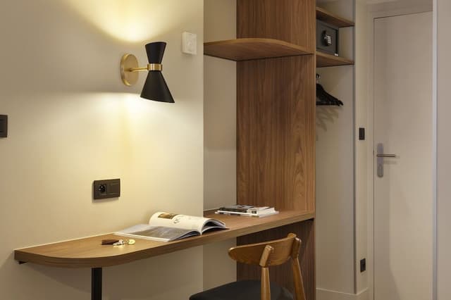Classic Single Room