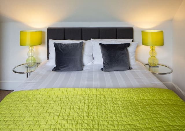 Superior King Size (Room 7)