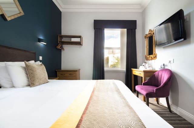 Classic Double Room, Ensuite