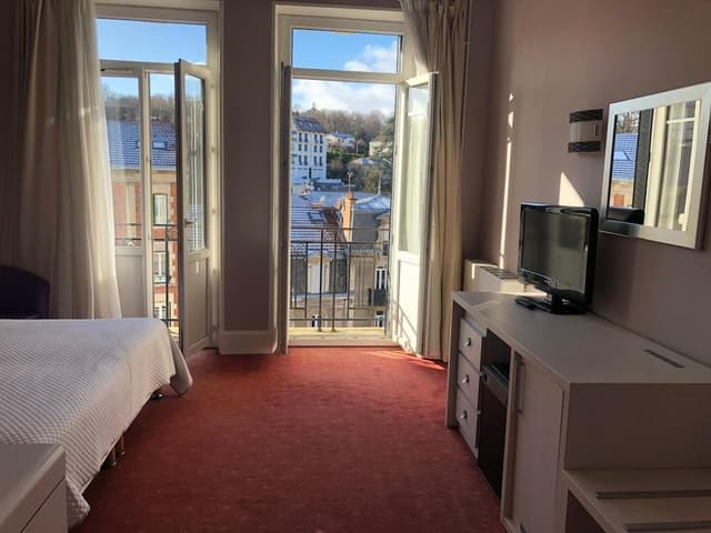 Classic Room, Non Smoking, City View