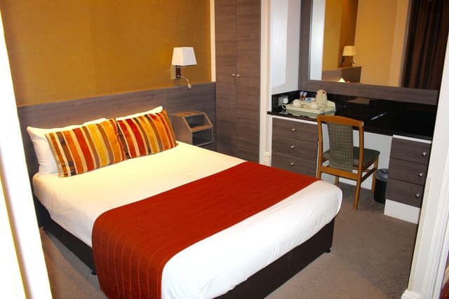 Basic Double Room