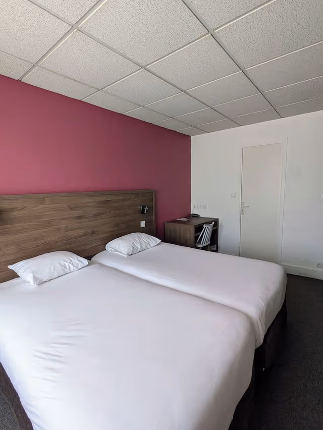 Club Twin Room