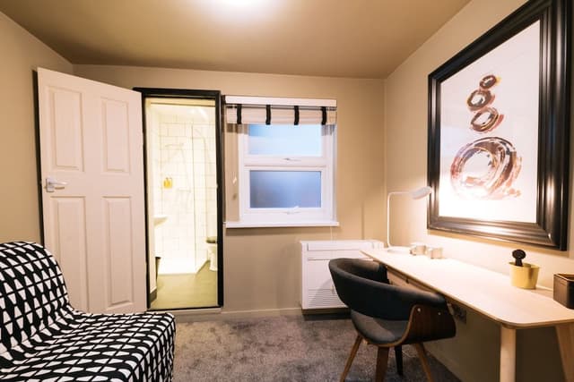 Family Triple Room (Lower Ground)