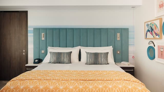 Standard Room, 2 Twin Beds, Accessible, Sea View