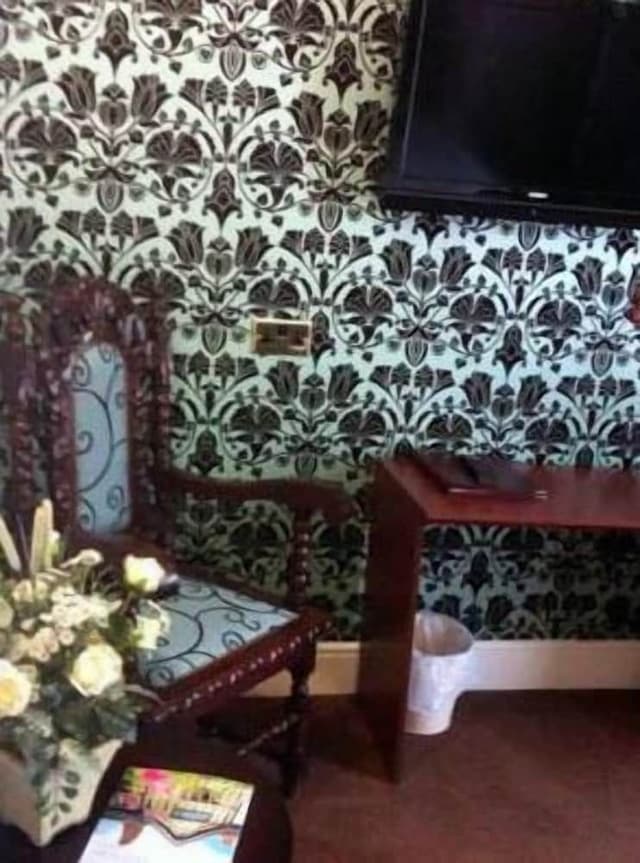 Executive Room (Four Poster)