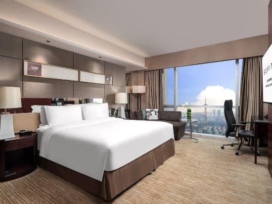 Boutique Queen Room