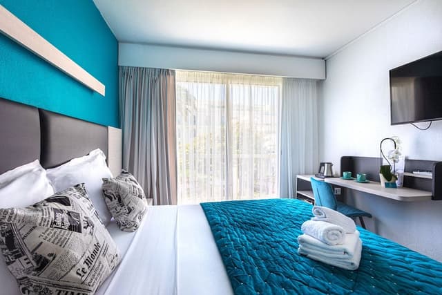 Superior Double Room, Garden View