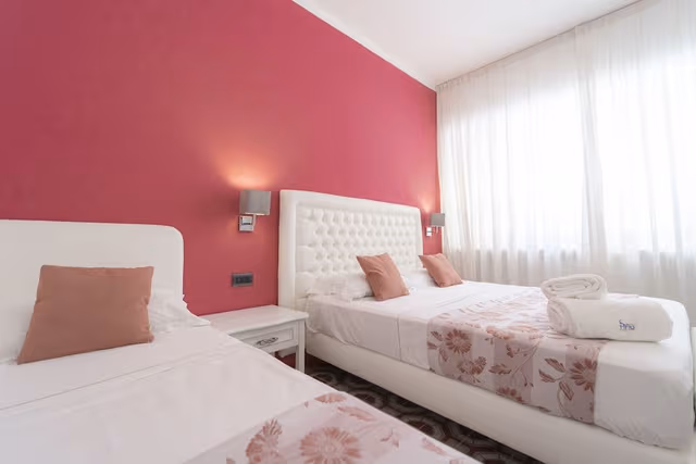 Triple Room