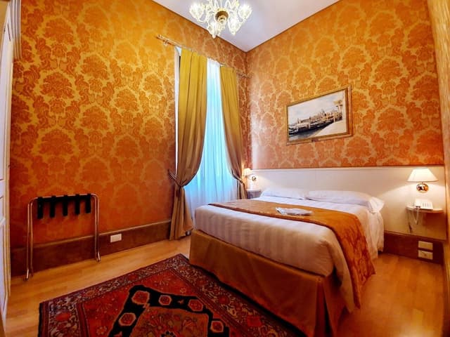 Classic Double Room, Canal View