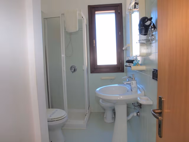 Basic Double Room, Ground Floor