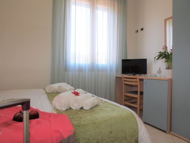 Basic Double Room, Ground Floor
