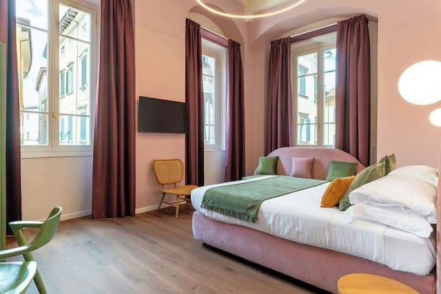 Deluxe Room, City View