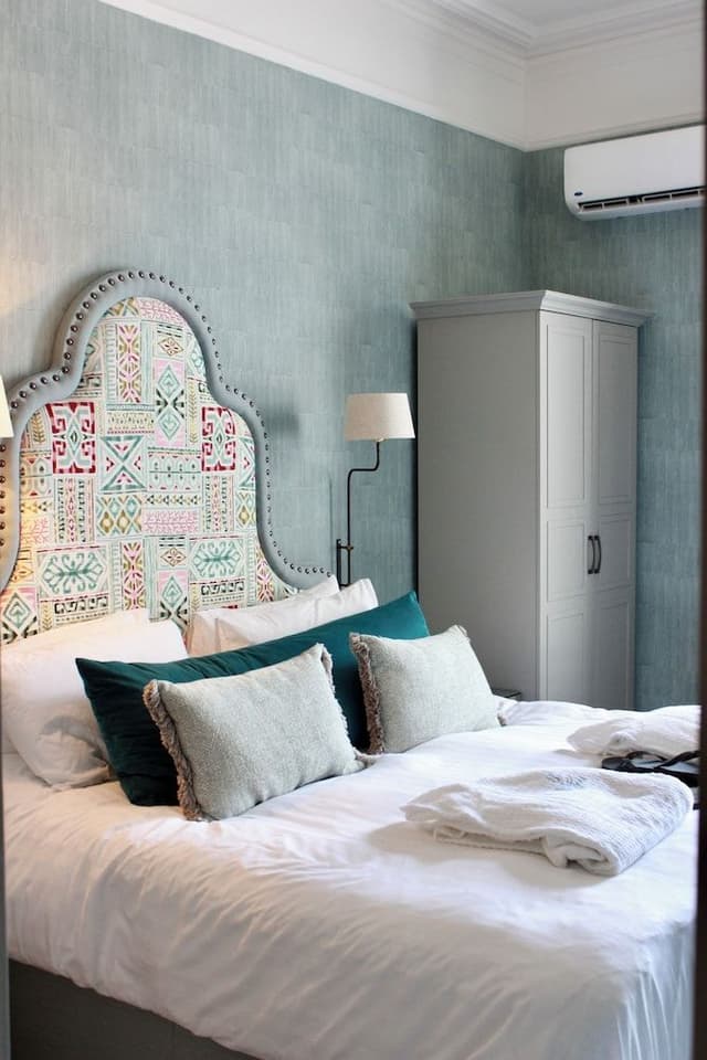 Refurbished Cosy Superking