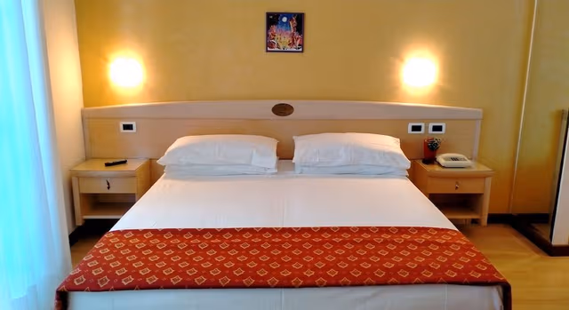 Comfort Double or Twin Room, Partial Sea View (Private Beach Access)