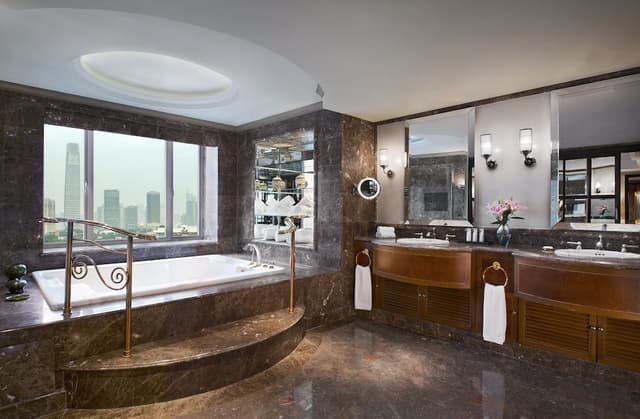 Presidential Suite, 1 King Bed, City View