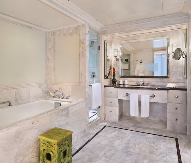 Suite, 1 Bedroom, City View (Ambassador Suite)