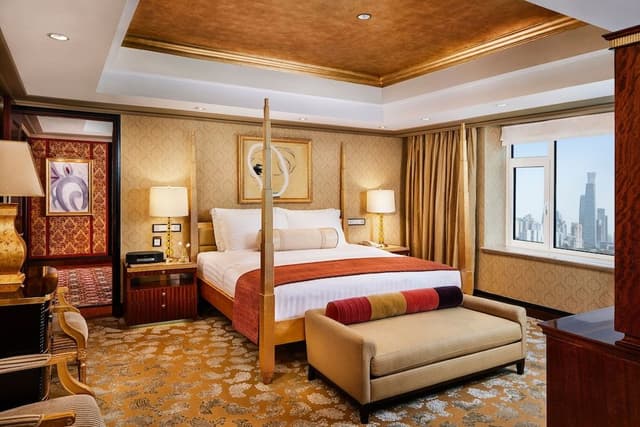 Presidential Suite, 1 King Bed, City View