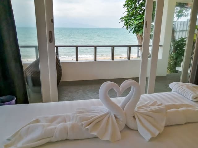 Bungalow, Beachfront