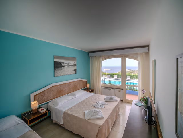 Standard Triple Room, Sea View