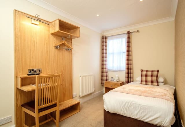 Standard Single Room
