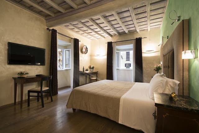 Superior Double Room, 1 King Bed, Ensuite, City View
