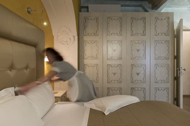 Superior Double Room, 1 King Bed, Ensuite, City View