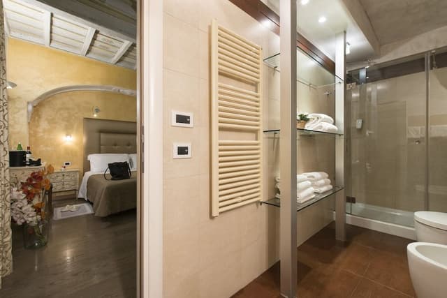 Superior Double Room, 1 King Bed, Ensuite, City View
