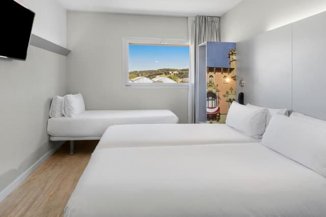 Triple Room (3 Adults)