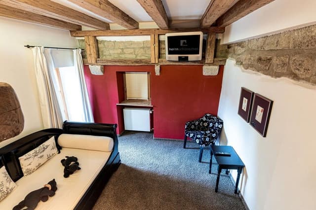 Senior Suite