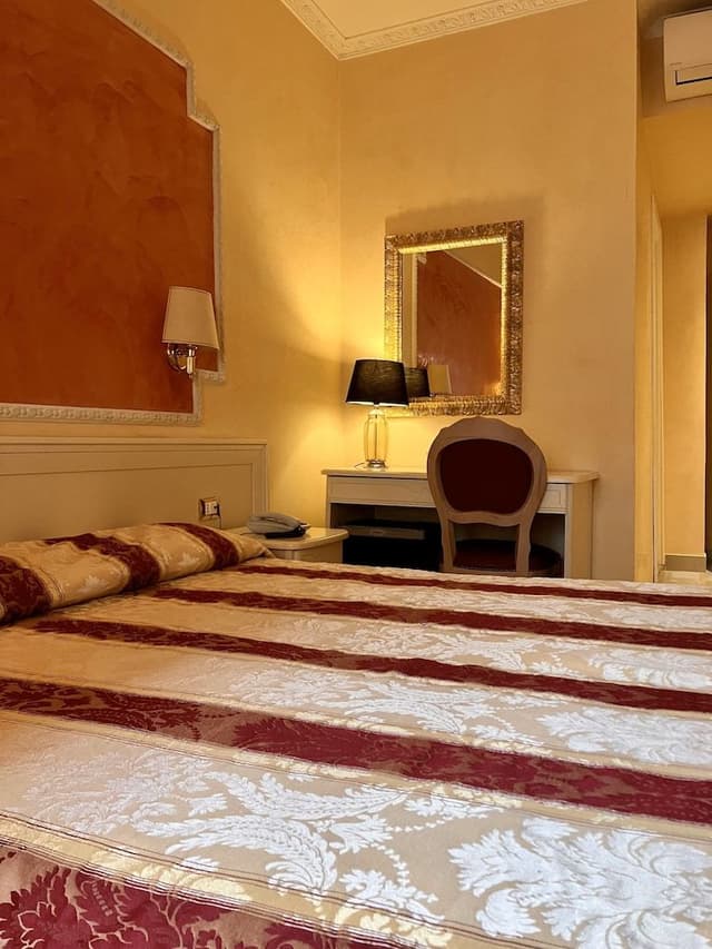 Classic Double Room