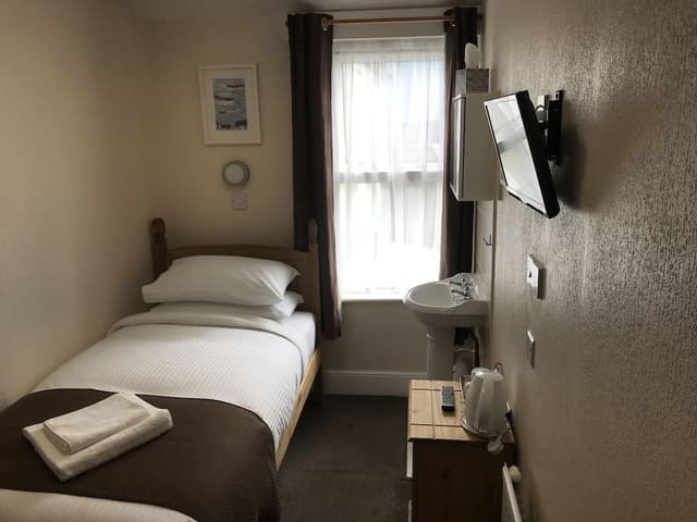 Standard Single Room, Shared Bathroom