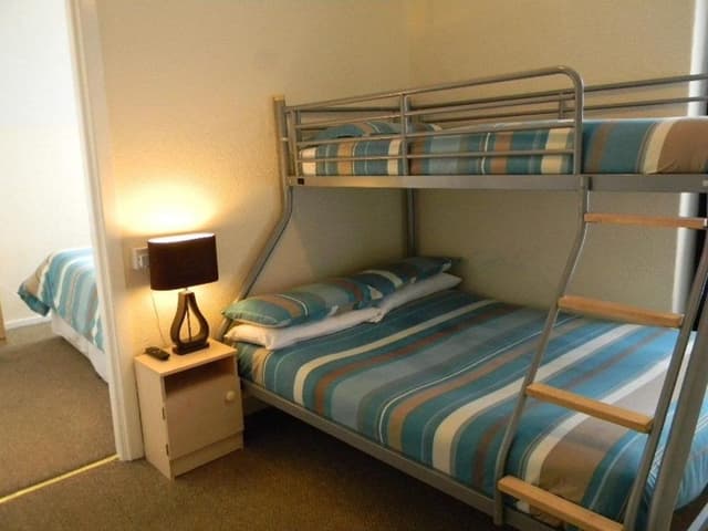 Family Room, Multiple Beds
