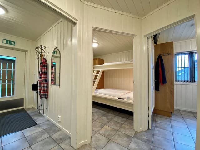 Apartment, 2 Bedrooms (D/E)