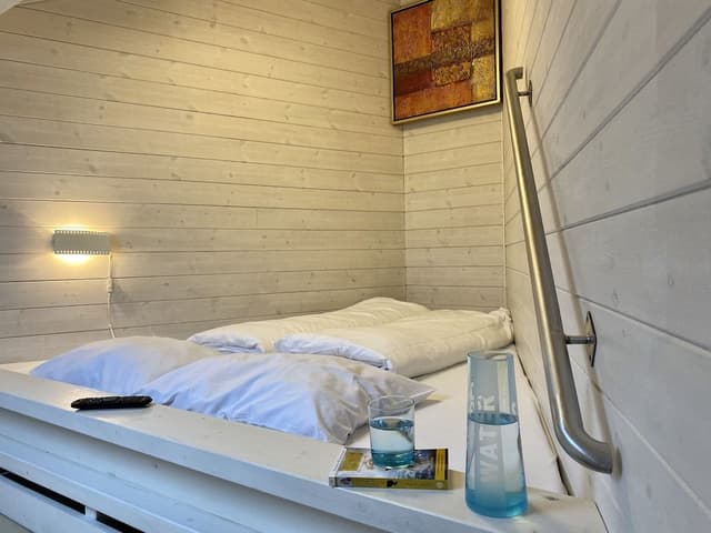 Apartment (with Alcove)