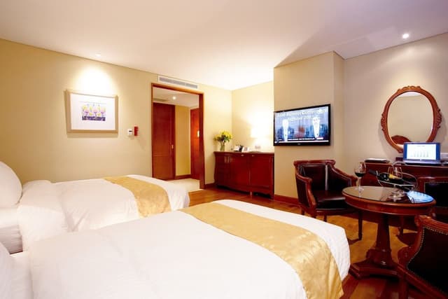 [2 rooms for 6 pax] same floor (1 Deluxe Twin+1 Deluxe Twin)