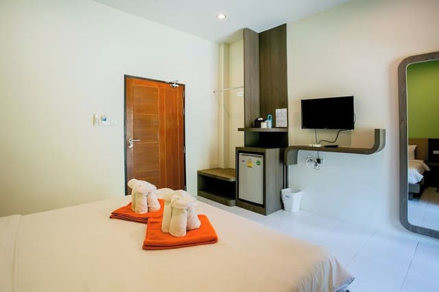 Deluxe Double or Twin Room
